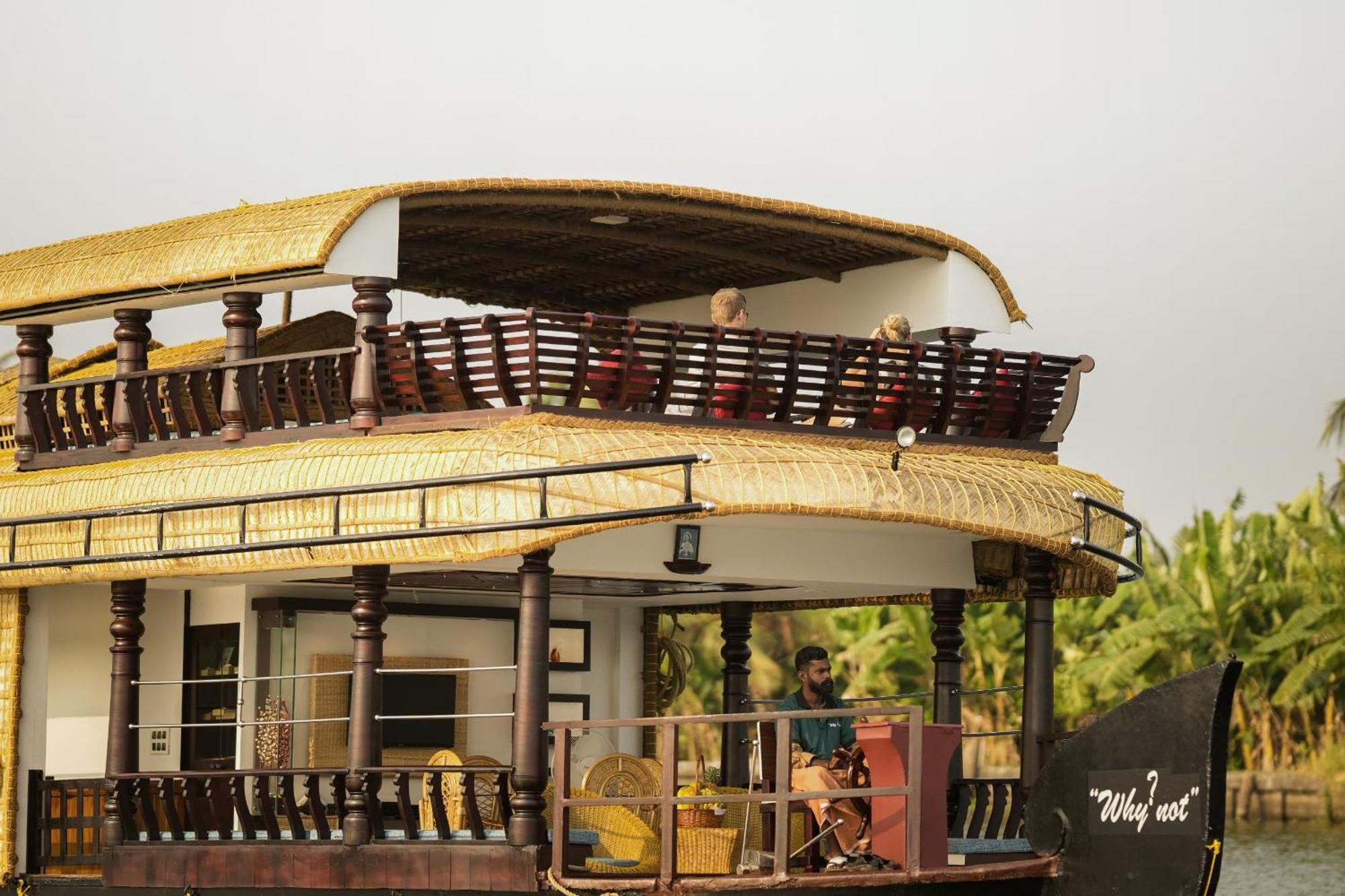 Hotel Why Not Houseboat Alappuzha Esterno foto