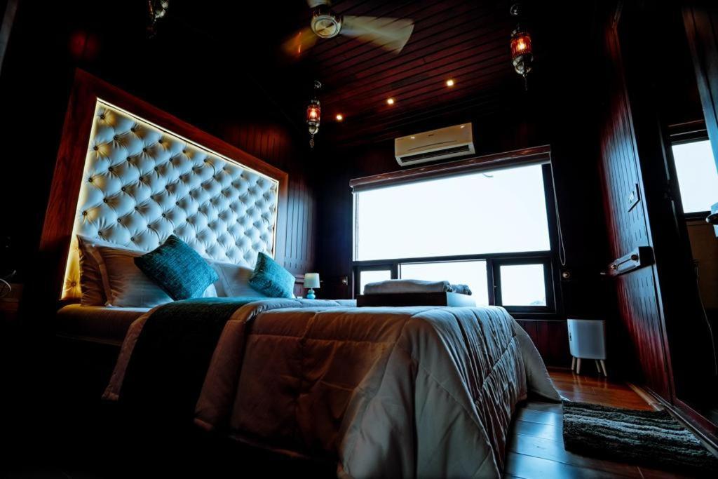Hotel Why Not Houseboat Alappuzha Esterno foto